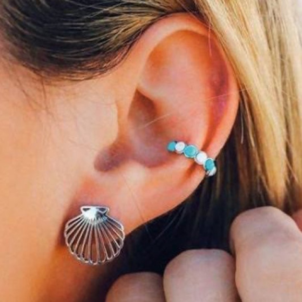 PURA VIDA Ear Cuff Turquoise & Pearl NEW! Rare! Bundle & save.